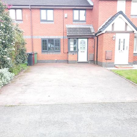 Вилла Sevenoaks Болтон Экстерьер фото
